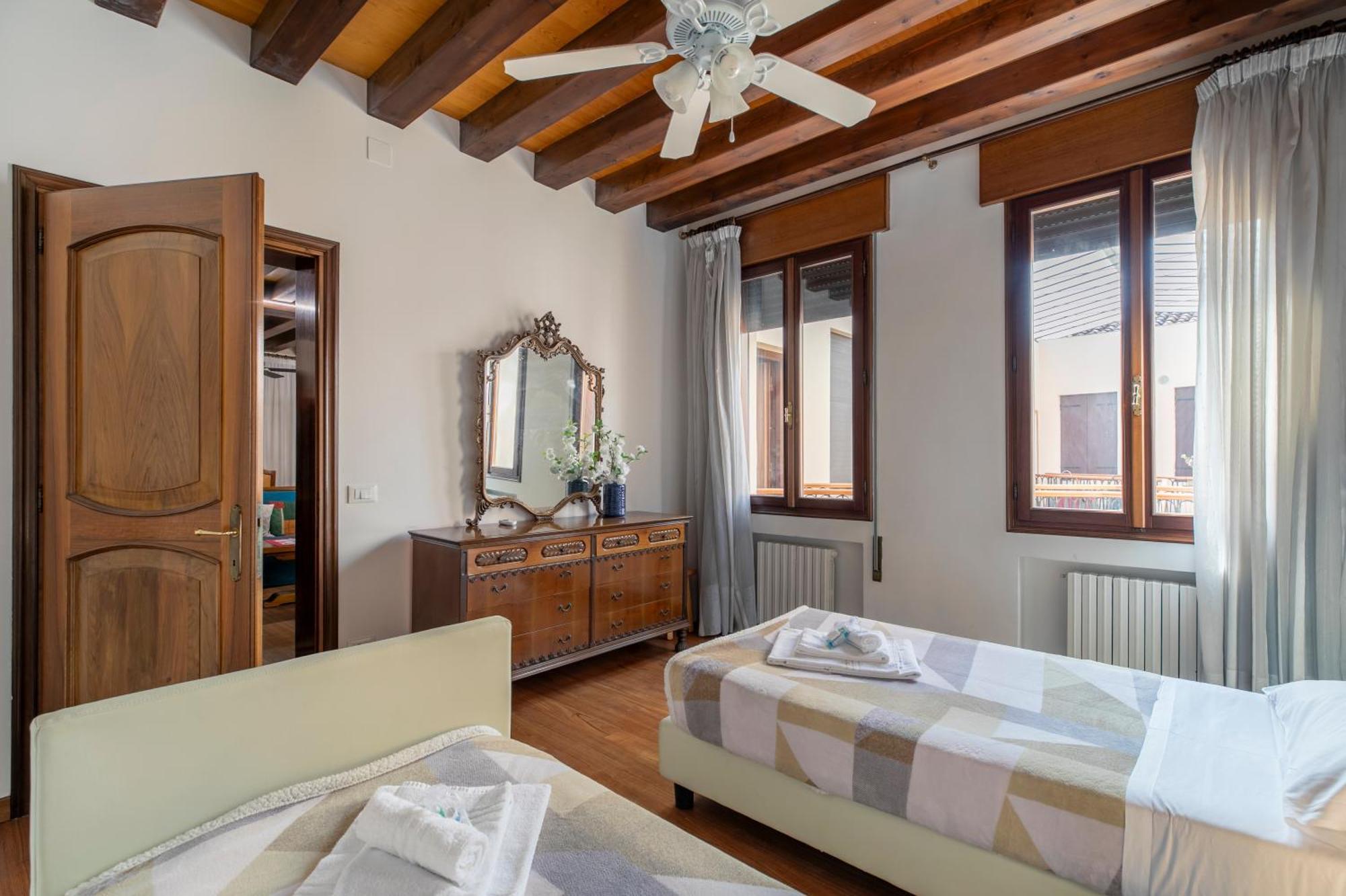 Giulia House Apartment Венеция Екстериор снимка