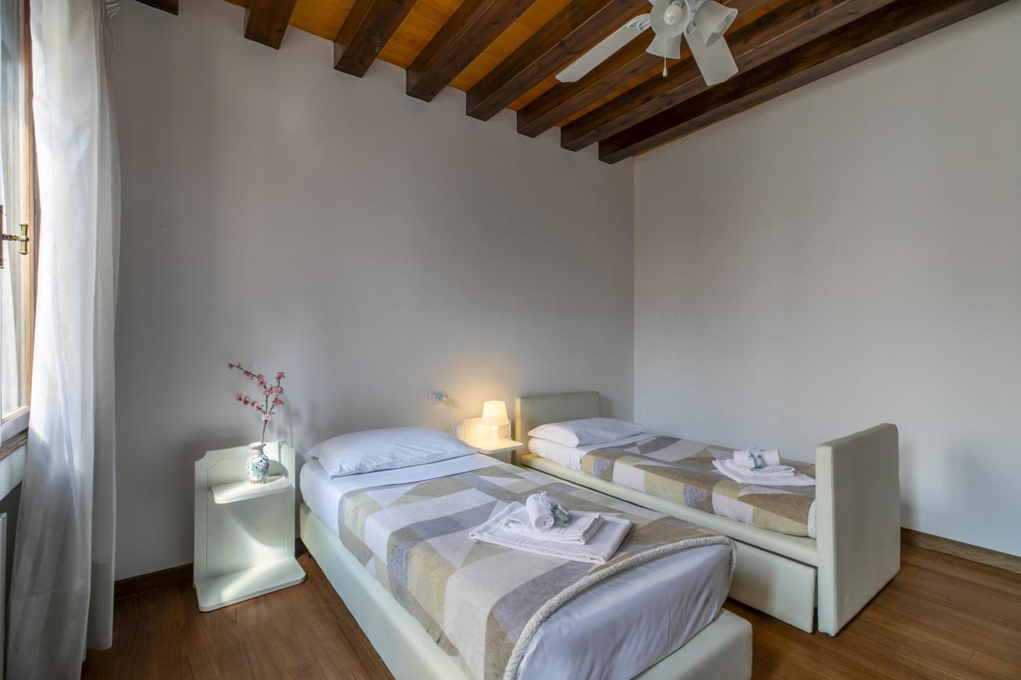 Giulia House Apartment Венеция Екстериор снимка